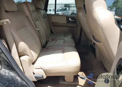 2004 Ford Expedition Eddie Bauer z USA, uszkodzony, nr VIN 1FMRU17W64LB68107